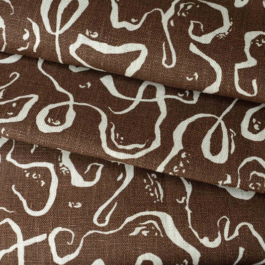 Brow fabric from Cathy Nordström in 100% linen. Perfect for upholstered custom headboard. 
Sengegavl i lin, håndlaget i Norge. 