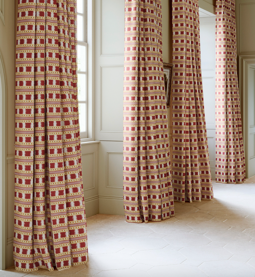 Ikat Striper Paxton James Hare Sengegavl Headboard Red Gold Curtains