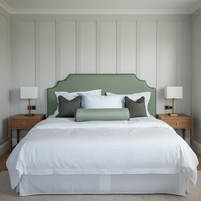 Headboard upholstered in green Turgot Nobilis Paris fabric. 
Sengegavl trukket i tesktil fra Nobilis Paris. 
Håndlaget. Made-to-order. 